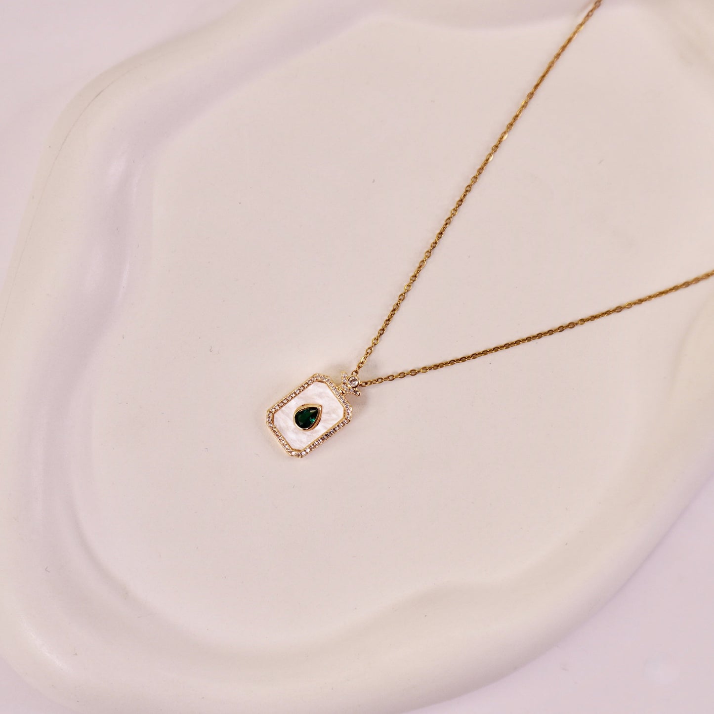 Esme Pendant π