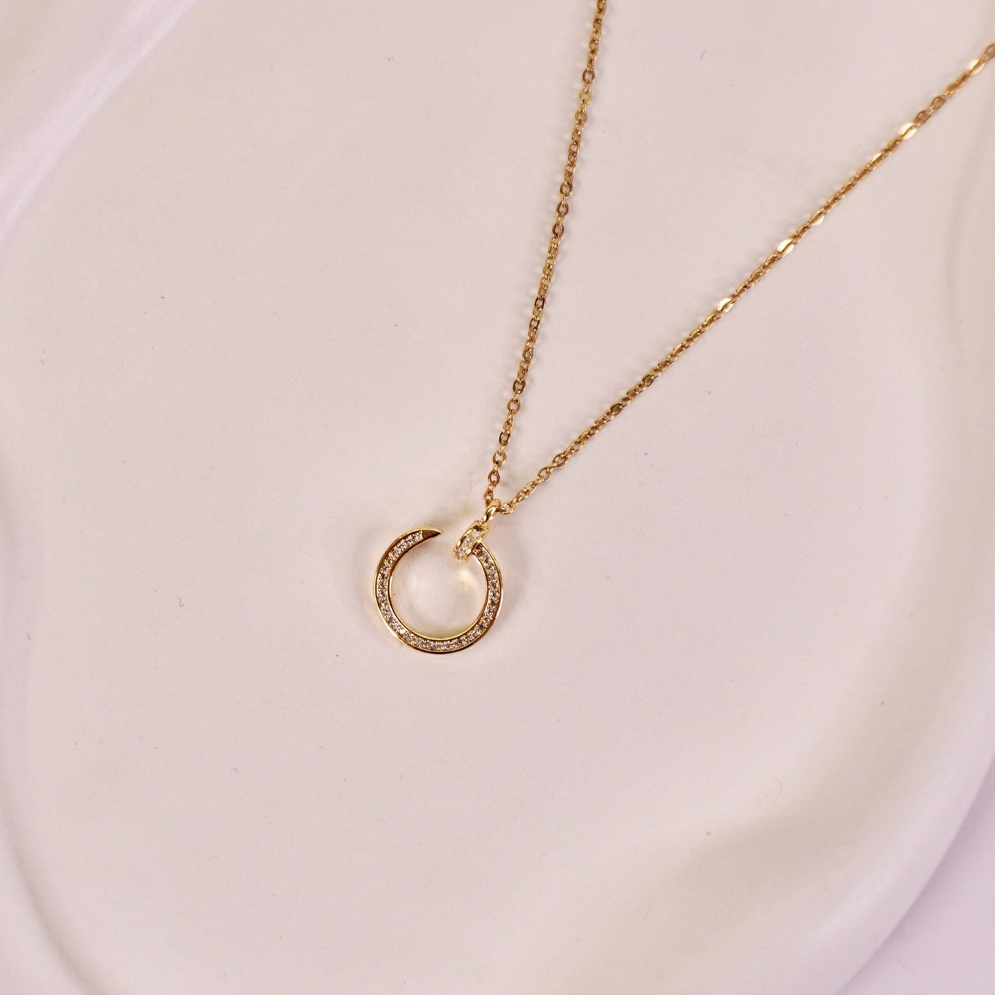 Zaria Pendant β