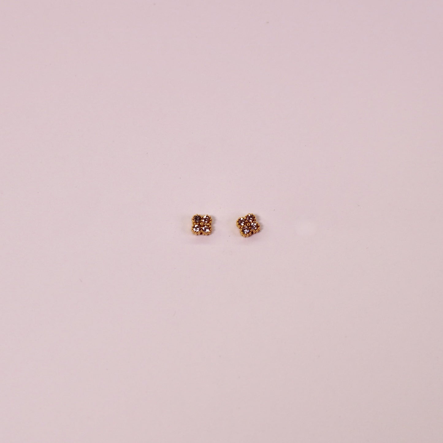 Naisha Studs ꕤ