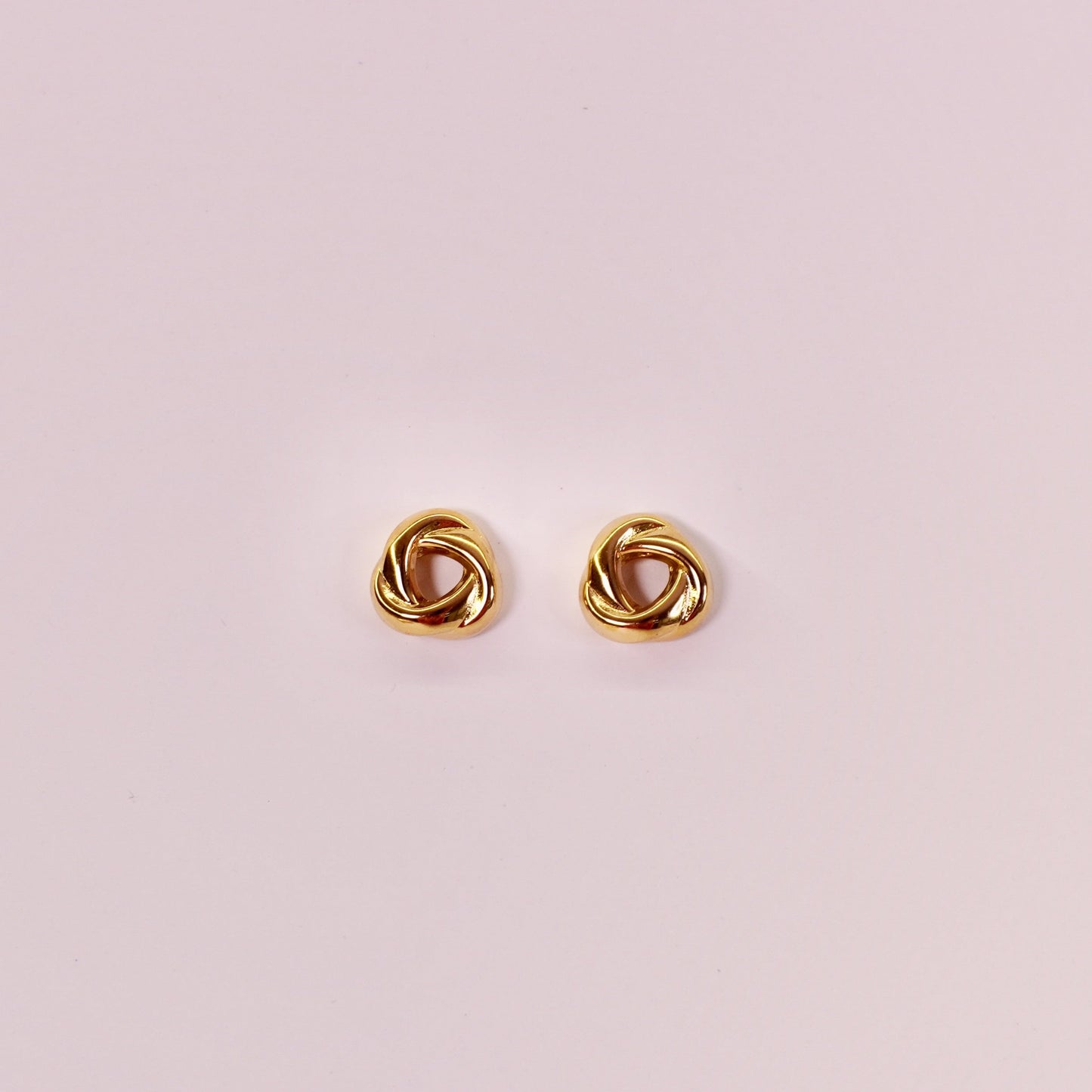 Heather earrings 🥨