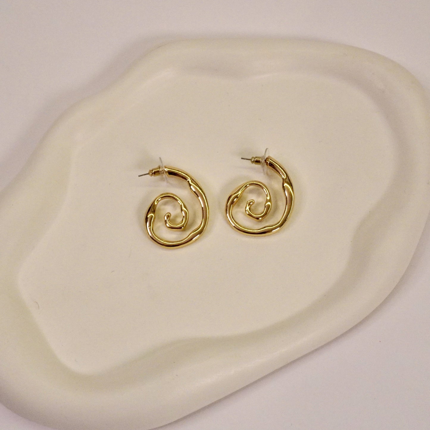Meher Earrings 🥨