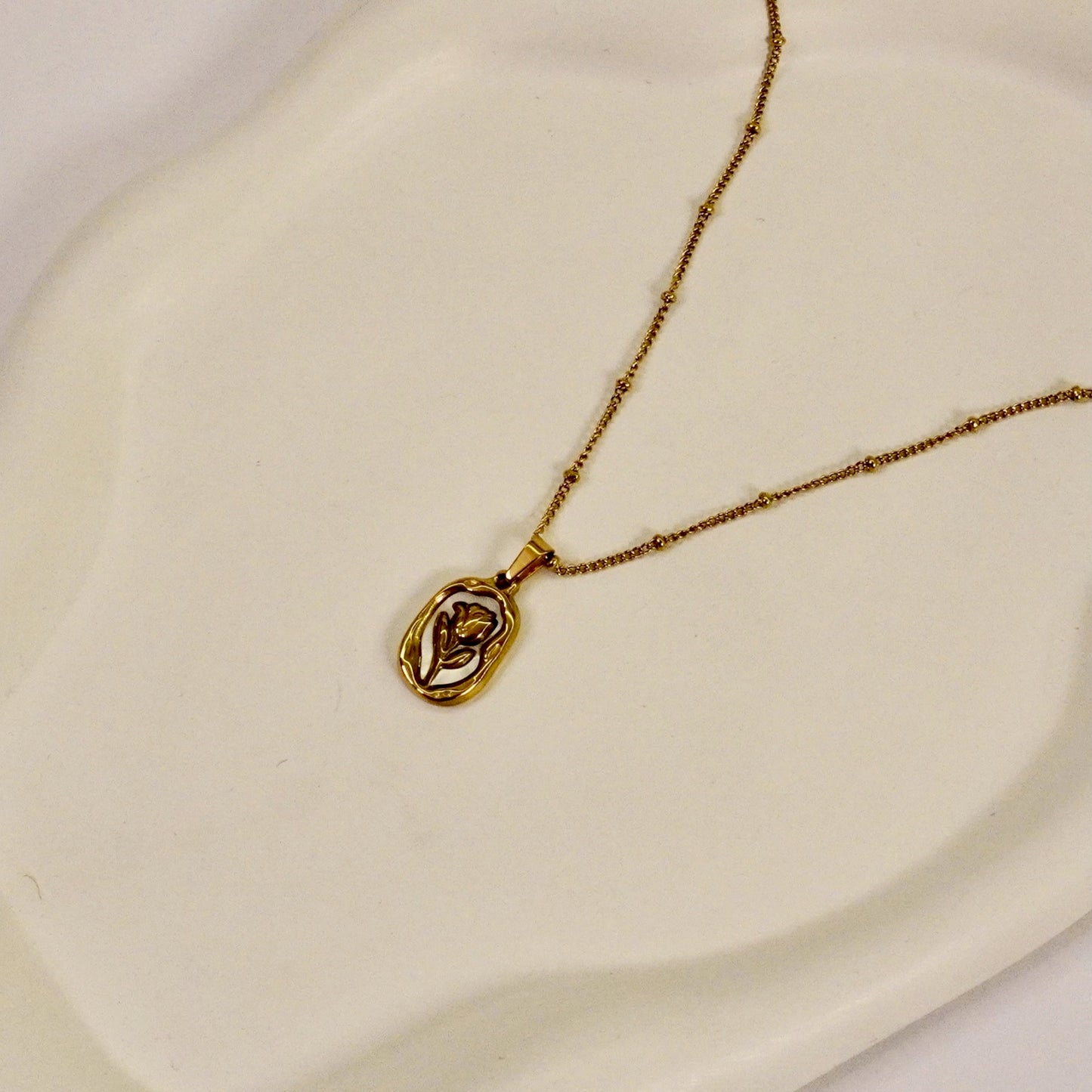 Rosalie Pendant 🌹