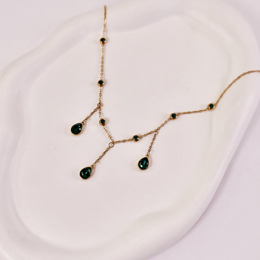 Elina Necklace 🟢