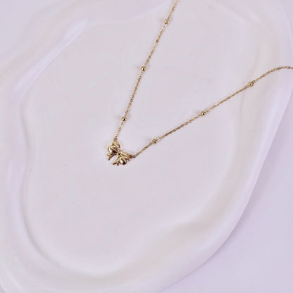 Elle Pendant 🎀