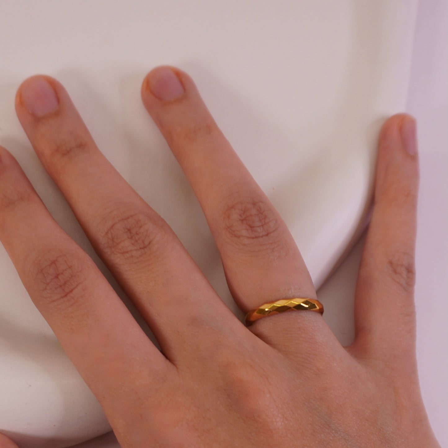 Tavisha ring ⬡