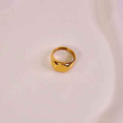 Delilah ring 🟡