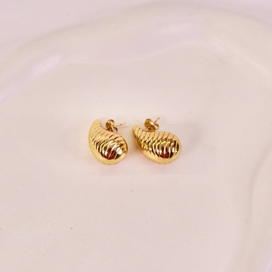 Sagarika Earrings 🐚