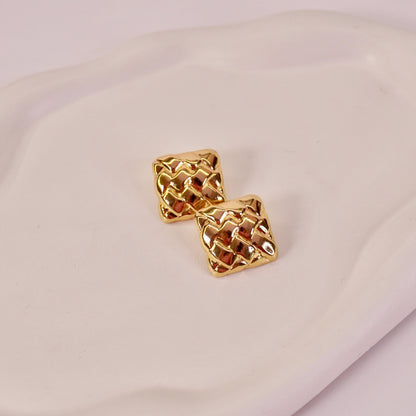 Monique earrings 🧶
