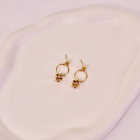 Meera Earrings 🌼