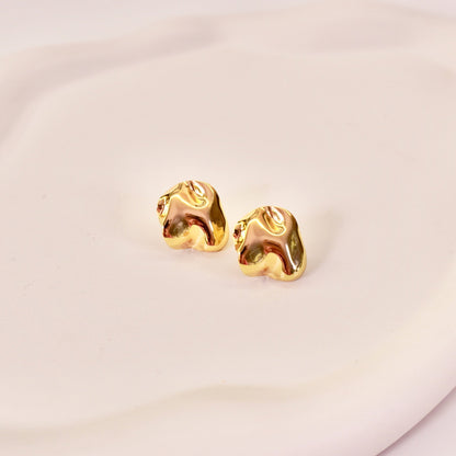 Isabelle earrings 🎨
