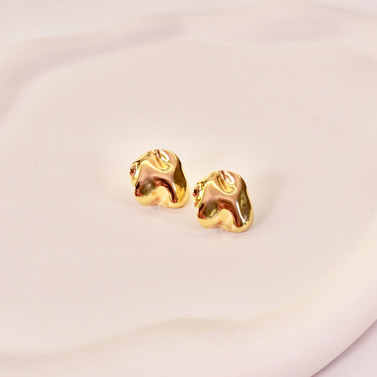 Isabelle earrings 🎨