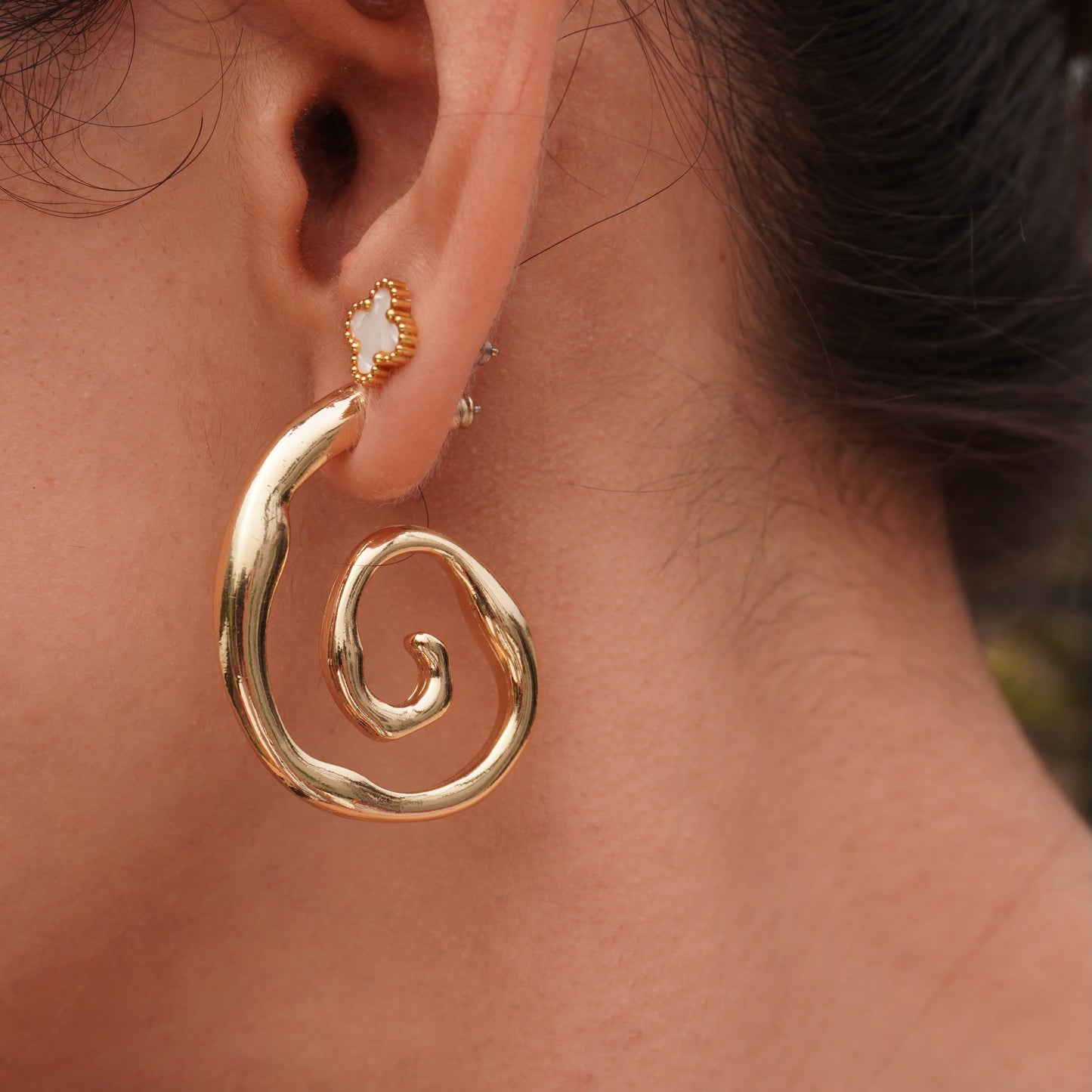 Meher Earrings 🥨