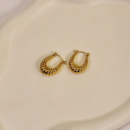 Leena Hoops Ω