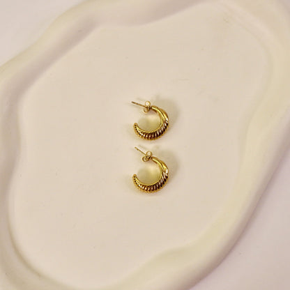 Reese earrings 🥠