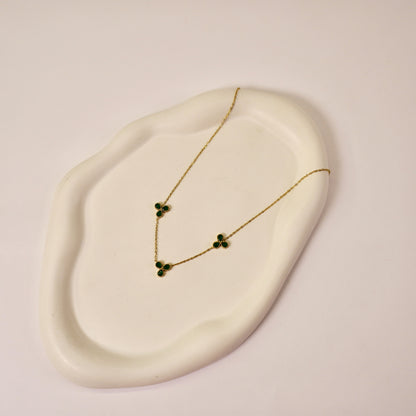June necklace 🌿
