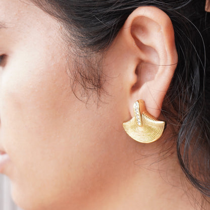 Seher earrings 𖣘