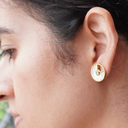 Malika earrings ⚪