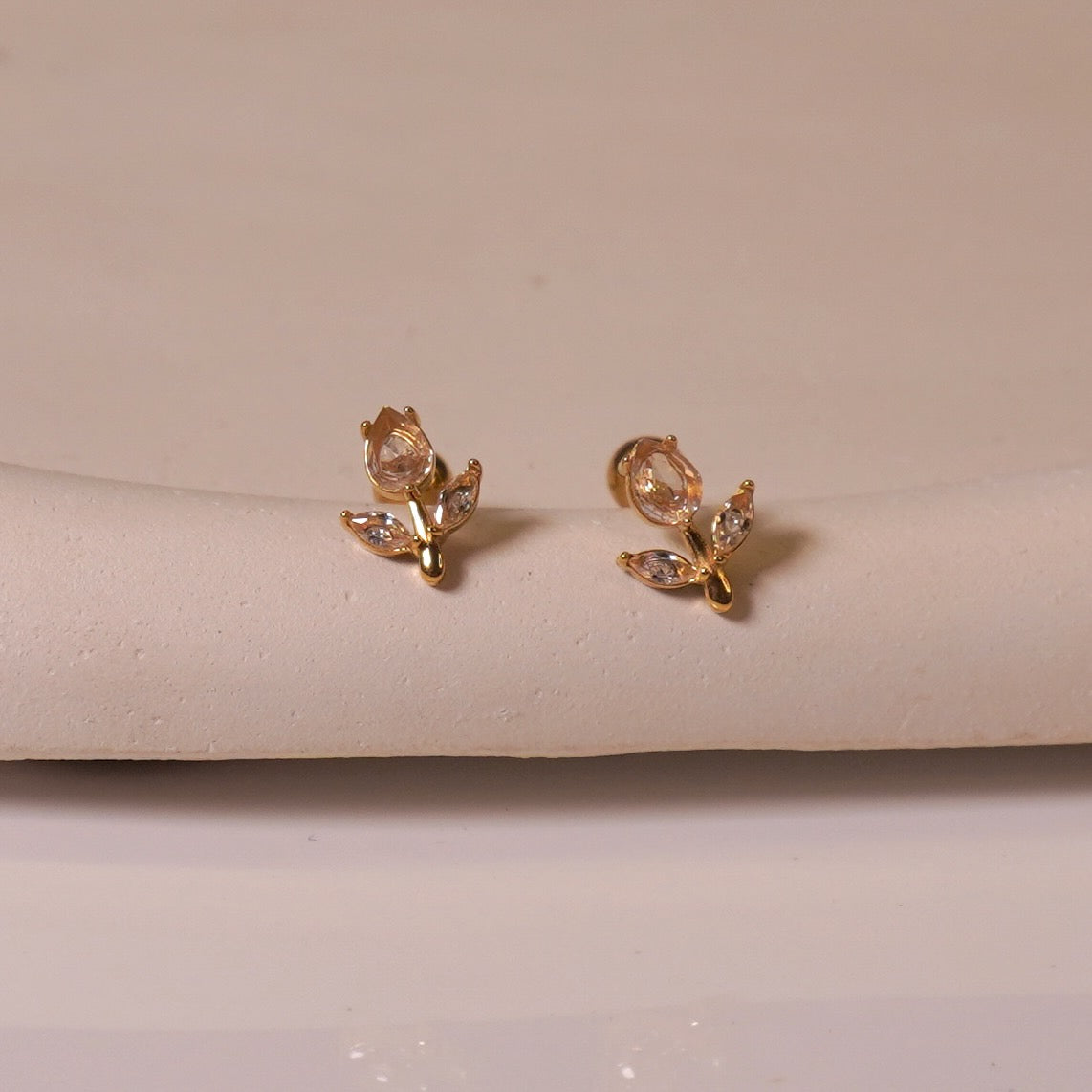 Tulip Studs 🌷✨