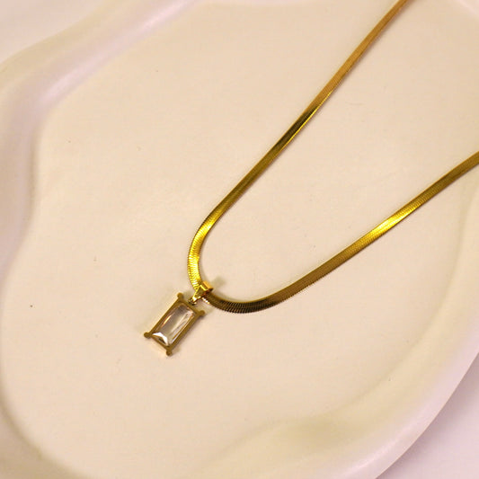 Uvika Snake Chain with Pendant